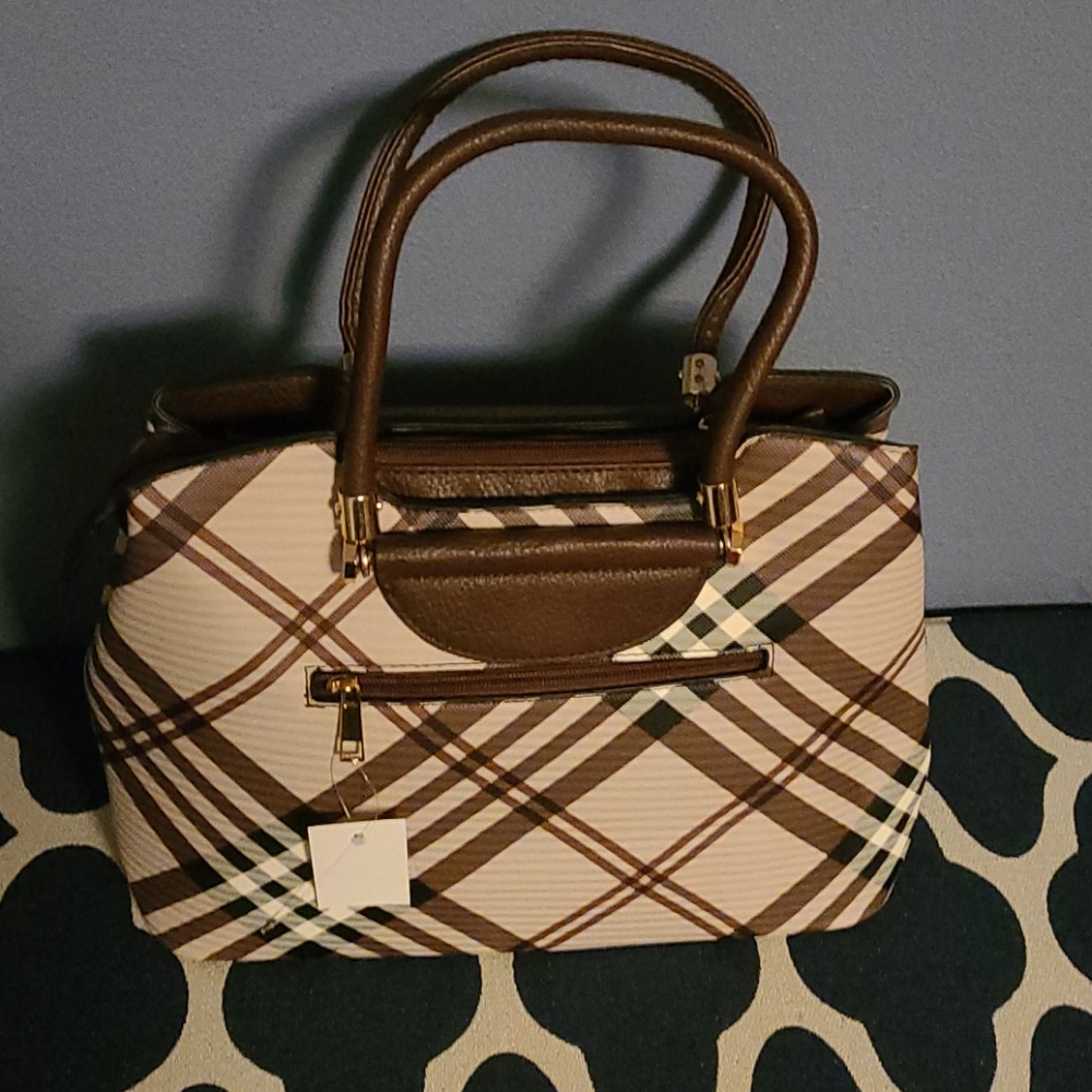 Cross Shoulder Pocketbook
